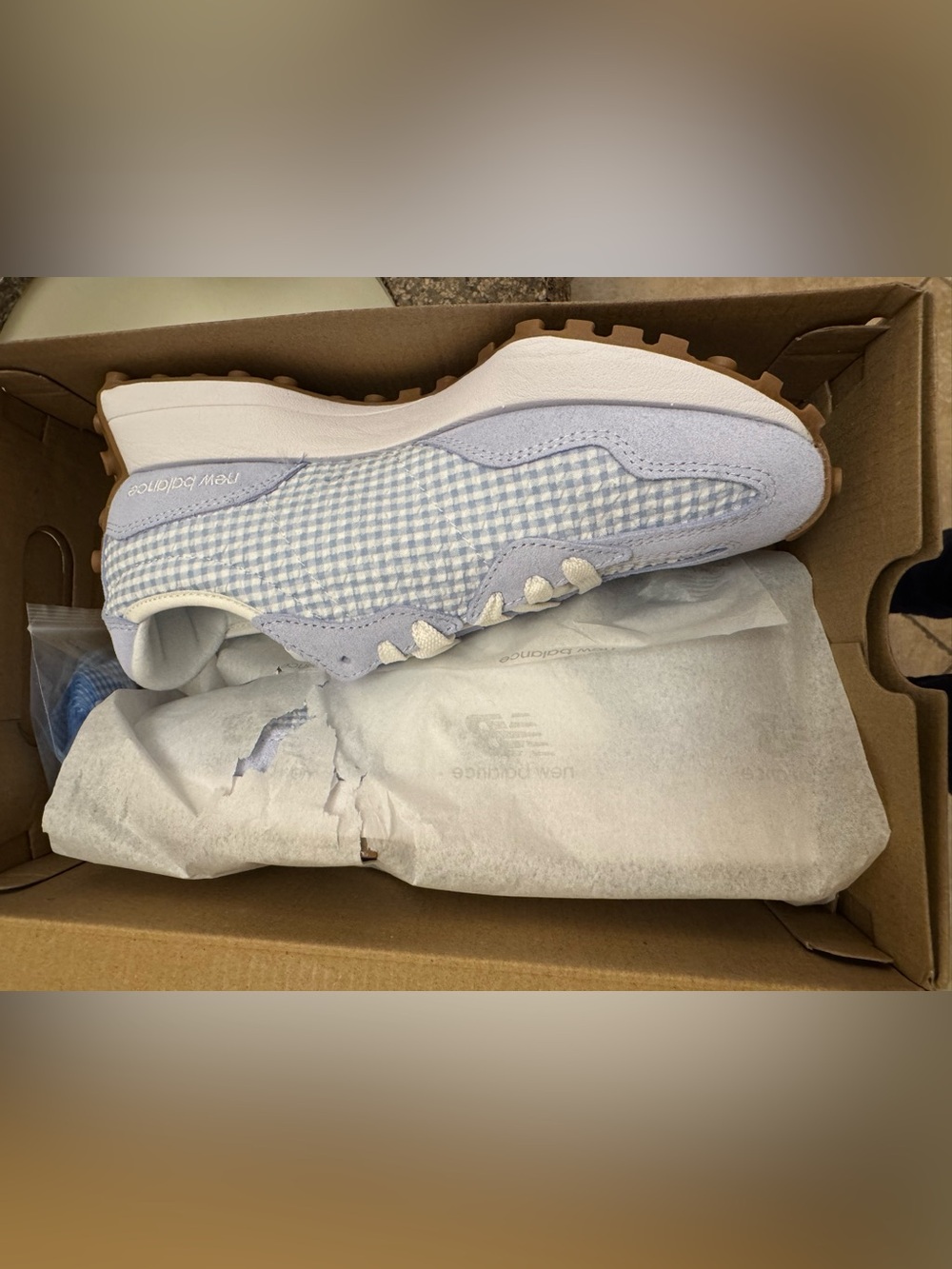 New Balance Women's Light Blue Gingham 327 Sneaker Size 8 - Picture 10 of 12